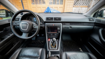 Audi A4 B7 interior with Suede Wrap